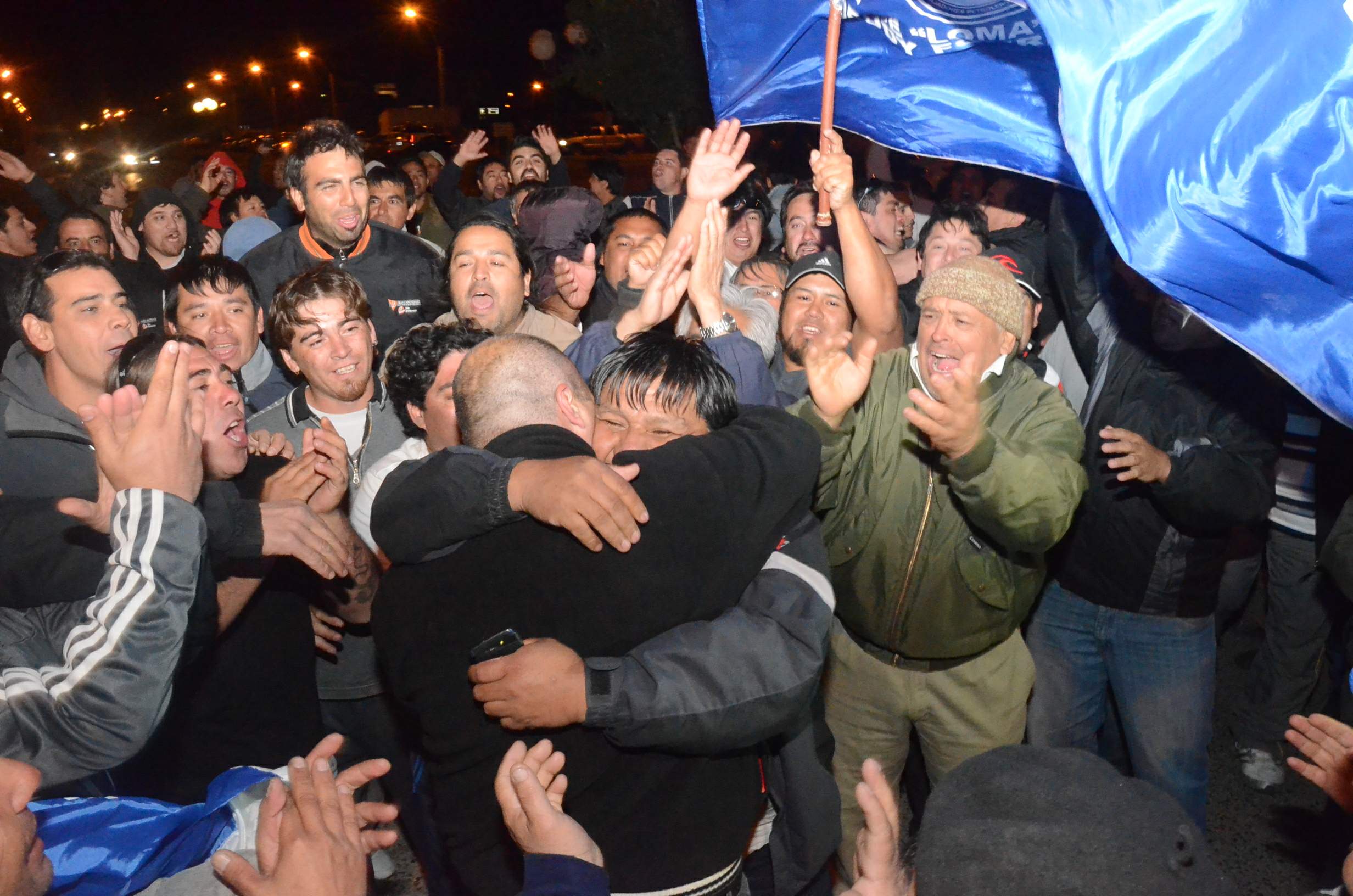 La lista Azul arrasó en las elecciones de los petroleros