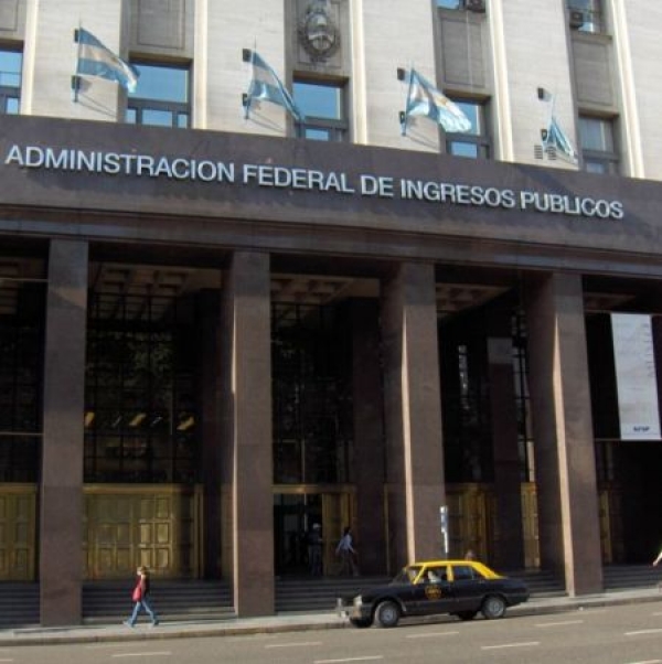 Bancos deberán informar a AFIP más datos sobre operaciones de clientes