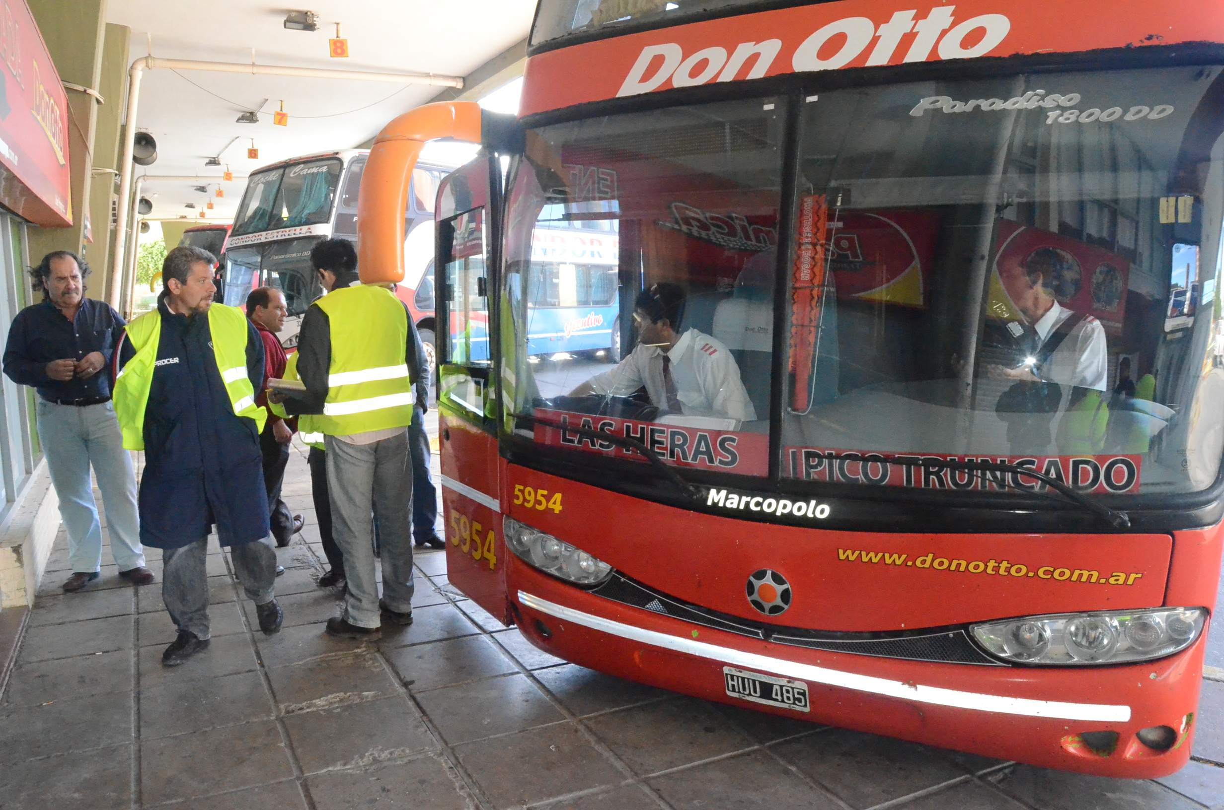 Quince vehículos fueron al corralón por los controles navideños