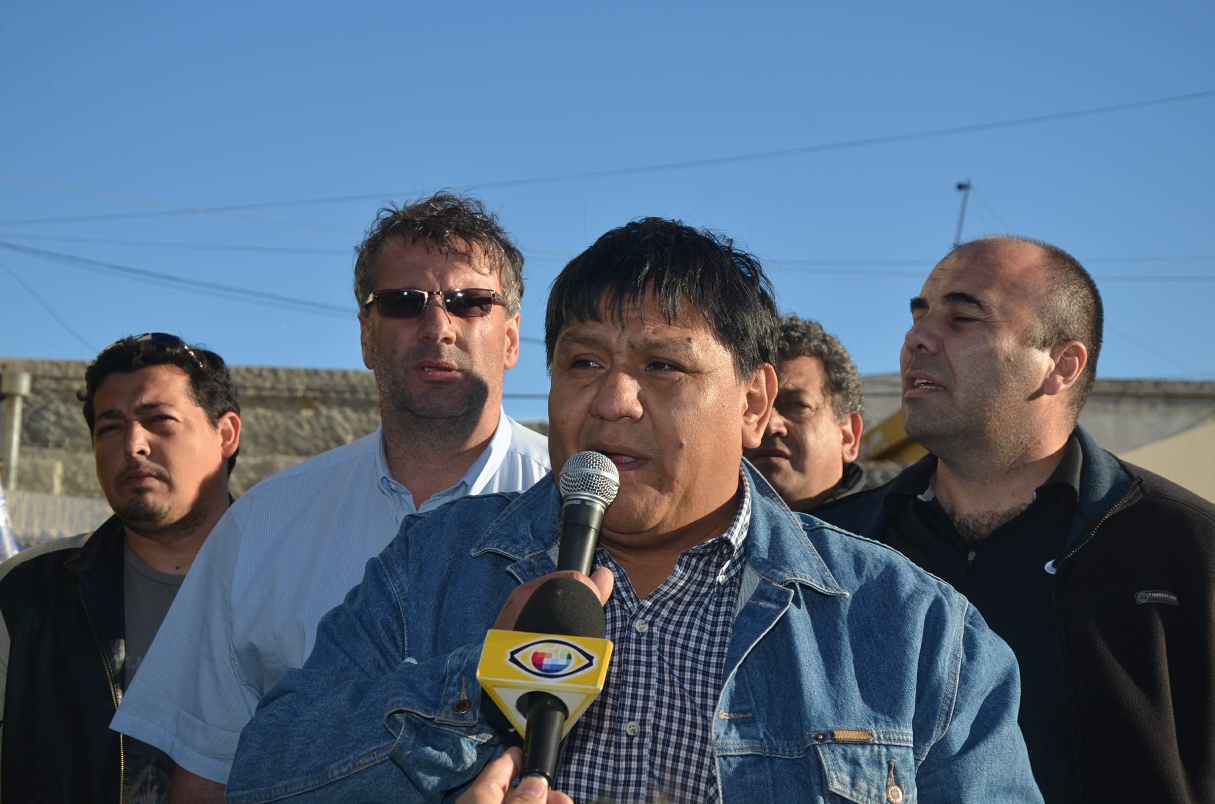 “Los que vayan contra Comodoro no podrán hacer más actos en la ciudad”