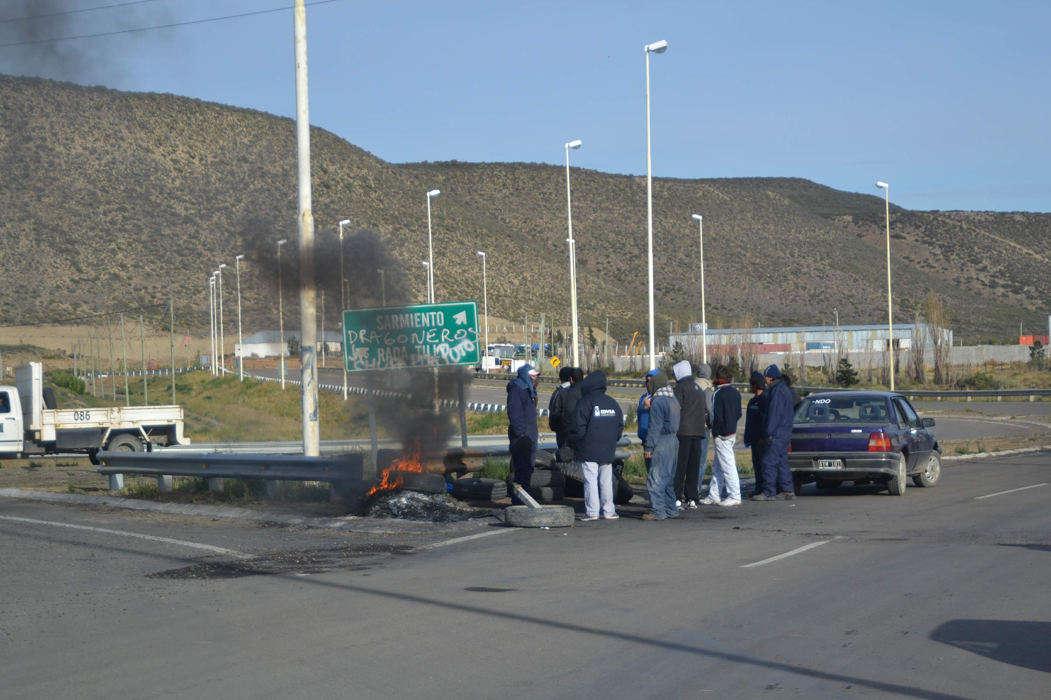Nuevo corte en 3 y 26: ahora, trabajadores desocupados