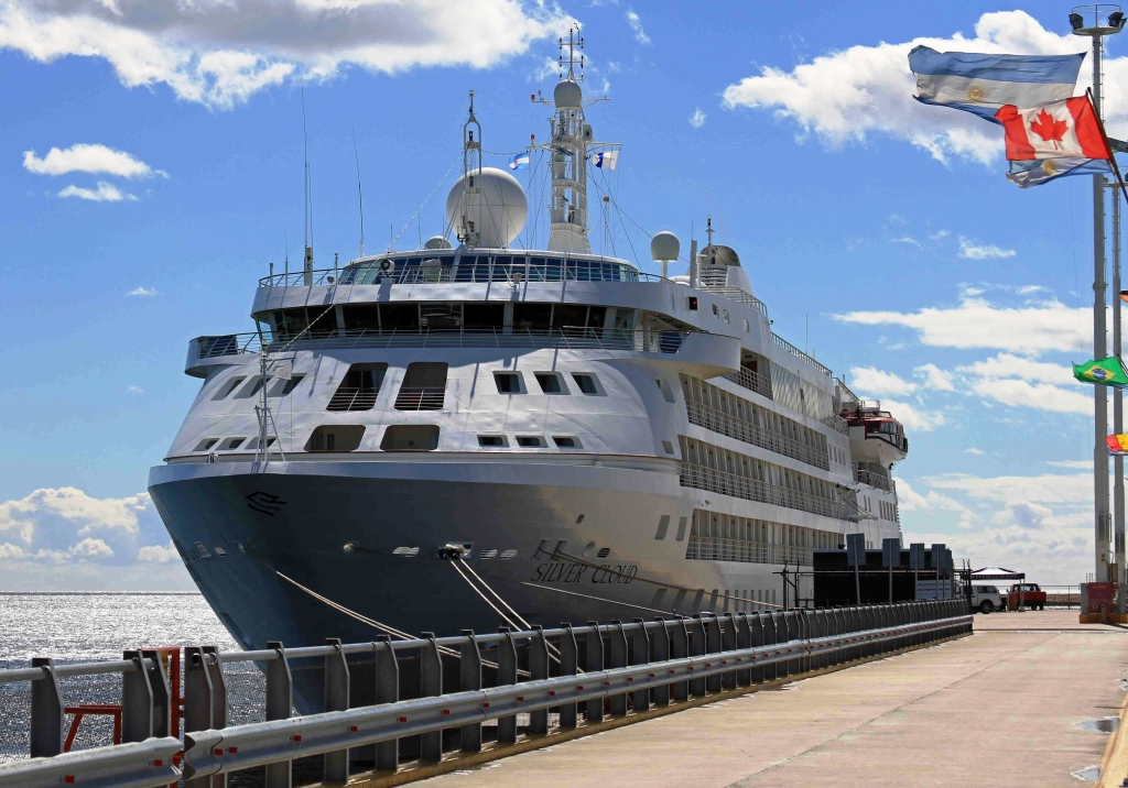Uno de los cruceros más lujosos pasó por Madryn