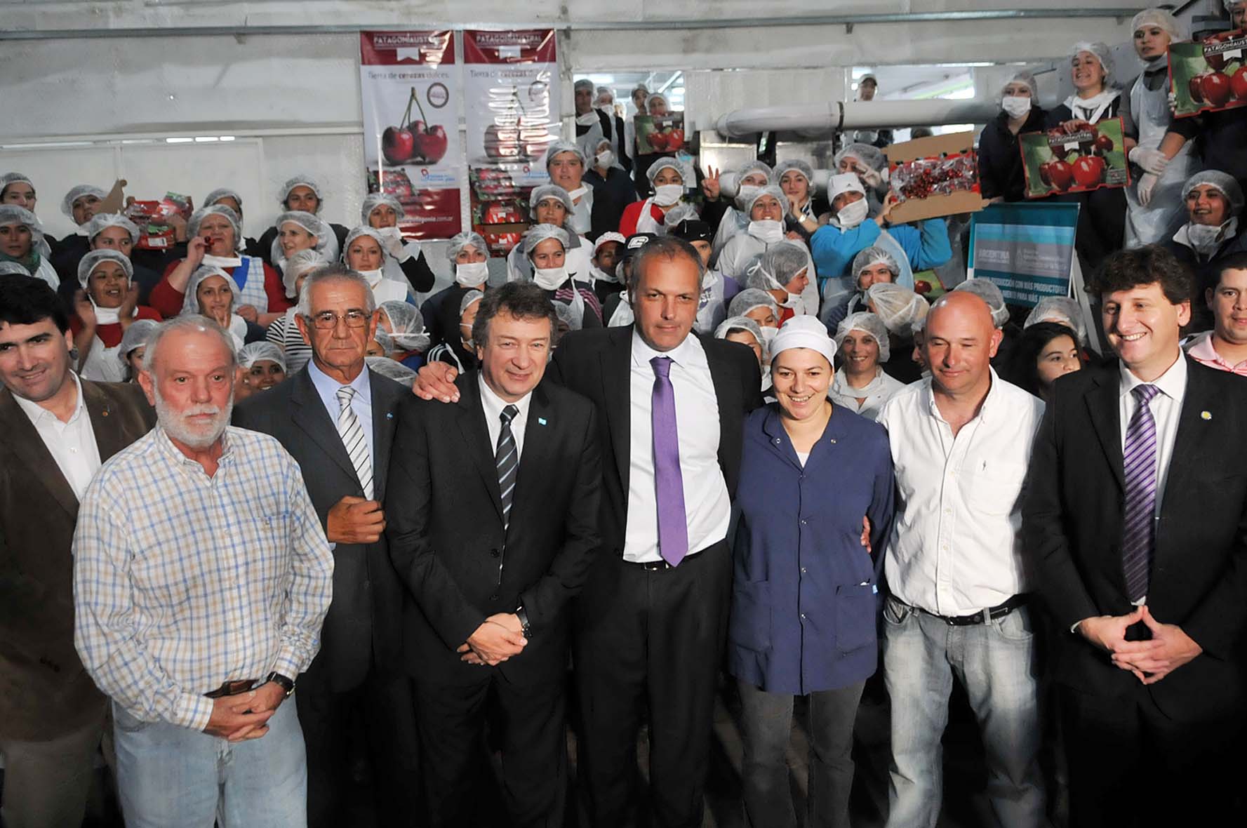 Cristina y Buzzi inauguraron obras para el valle