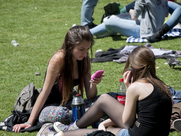 El Gobierno frenó el aumento en los celulares