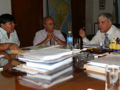 Nación pidió una nueva prorroga en el conflicto petrolero