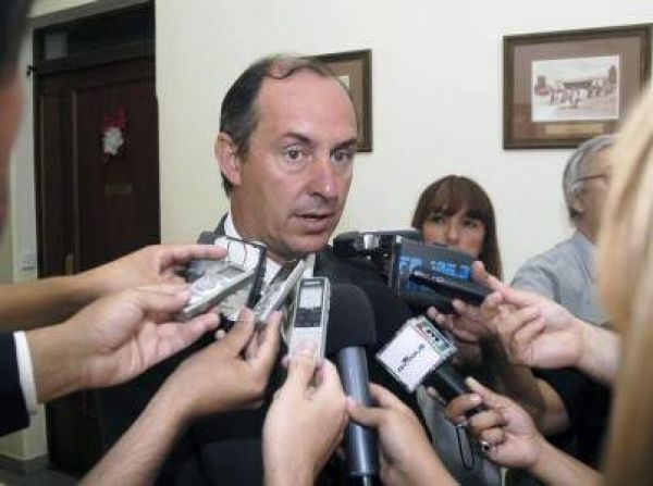 Castro desacreditó cuestionamiento de Silva a Di Pierro