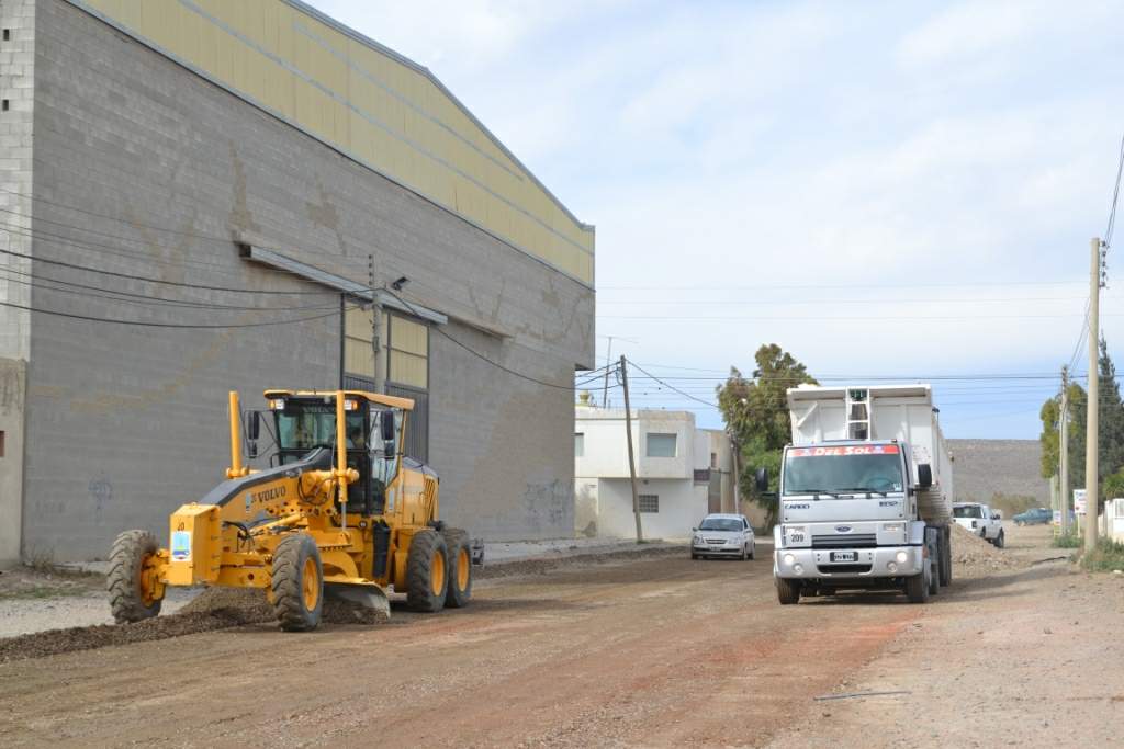 Funcionarios municipales recorrieron obras en la ciudad