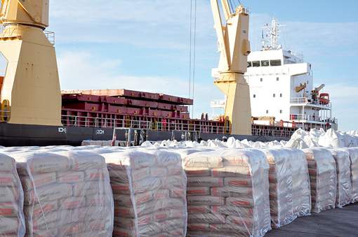 Desde la Rural ven bien el acopio de granos en el Puerto