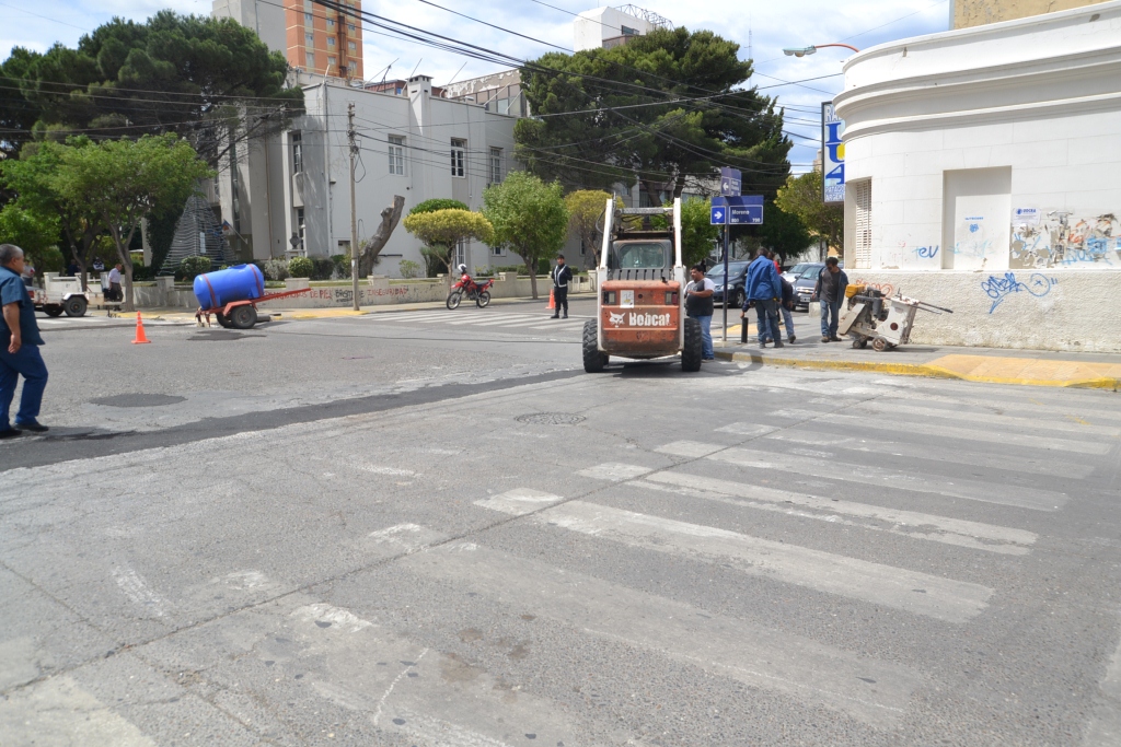 Instalarán semáforos en Rivadavia y Moreno