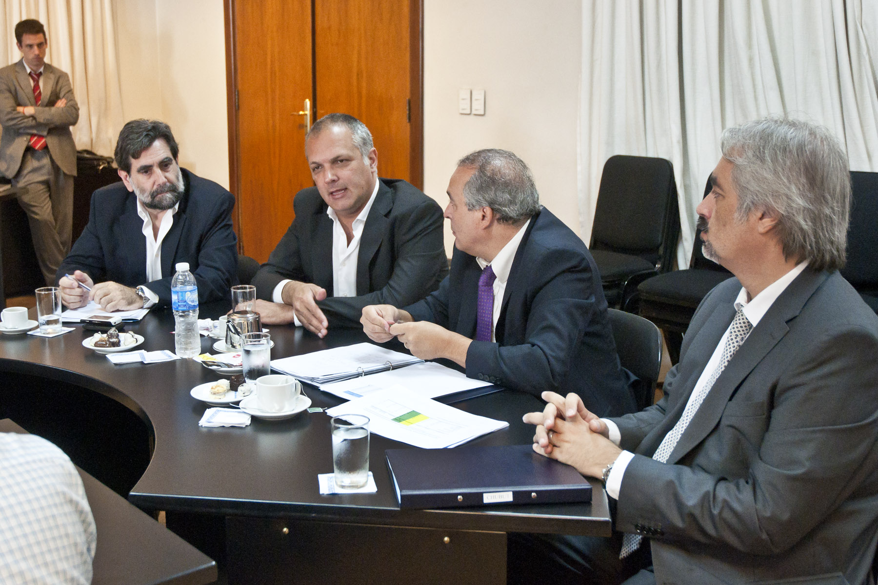 Nación construirá 500 viviendas en Chubut