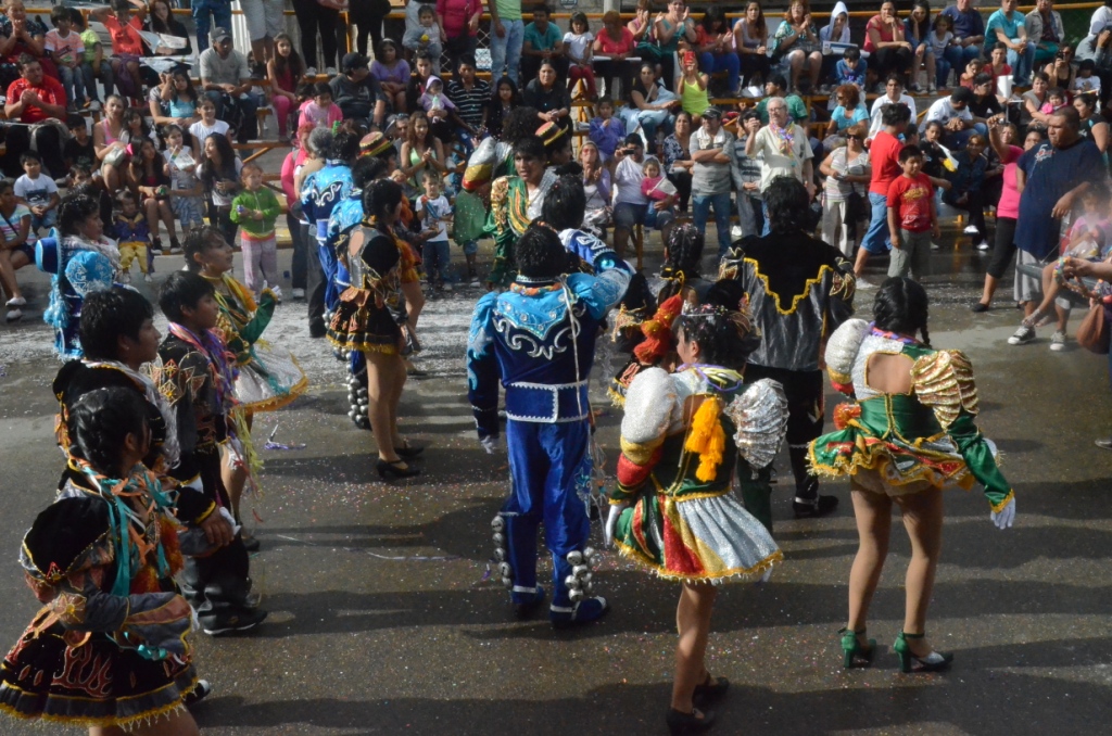 Carnavales 2013: Las murgas brillaron en el centro