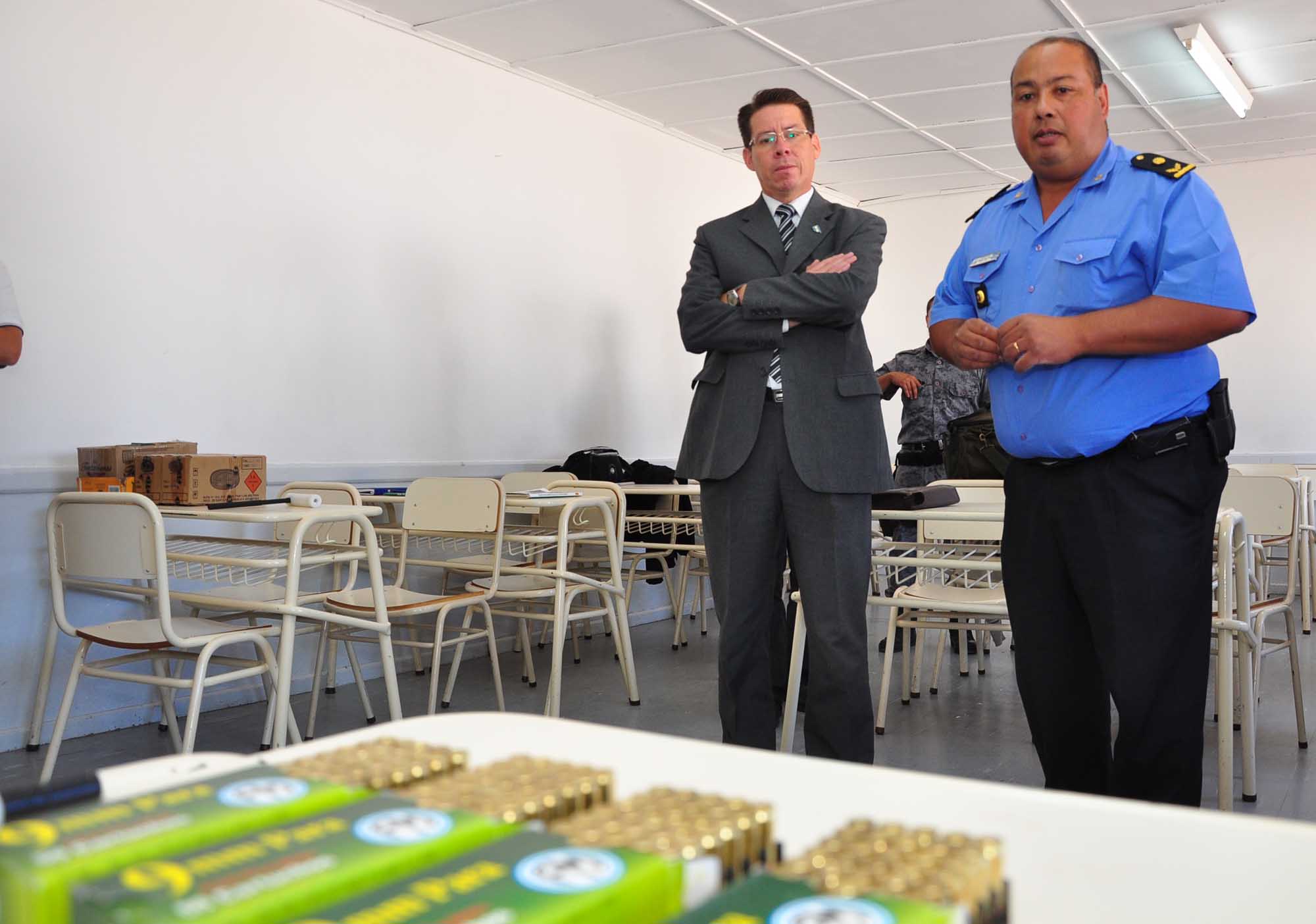 La Policía se capacita para la fabricación de municiones
