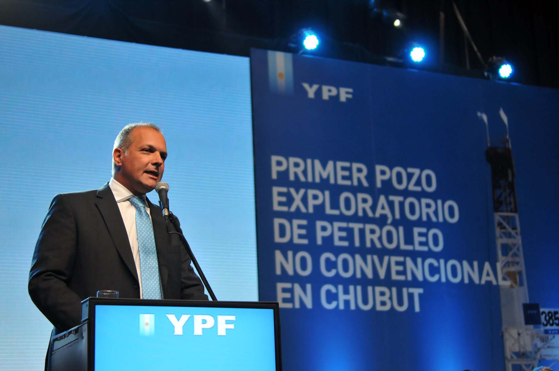 Buzzi: “Estamos dándole un horizonte al país”