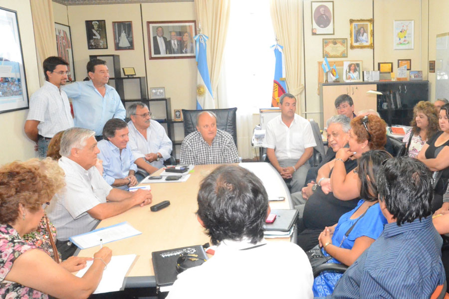 Di Pierro se reunió con vecinalistas