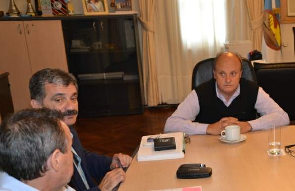 IPV planifica ejecución de obras 2013 junto a intendentes