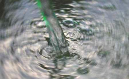 Piden precaución por agua turbia en barrios de zona sur