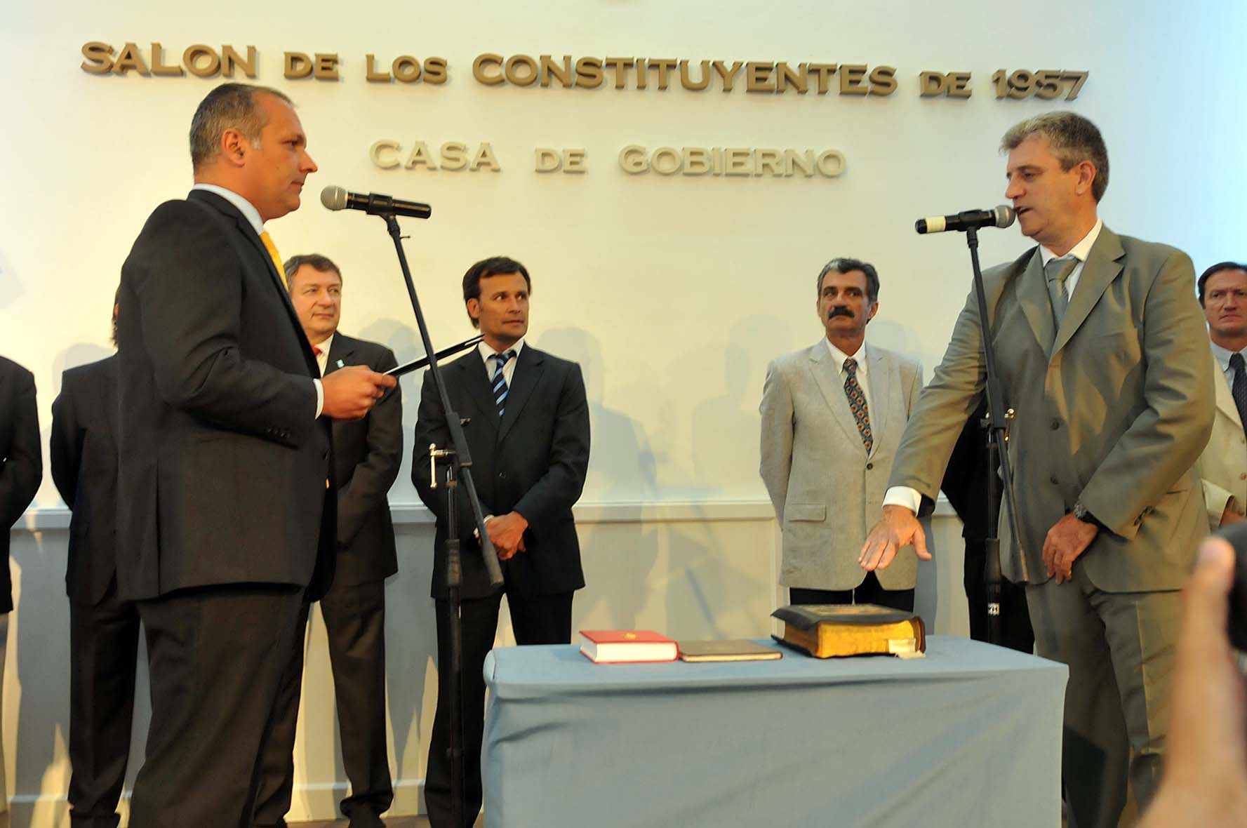 Buzzi puso en funciones a Carlos Eliceche