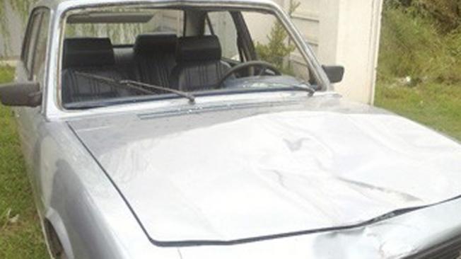 Lo mató y llevó 17 km. el cadáver en el capó