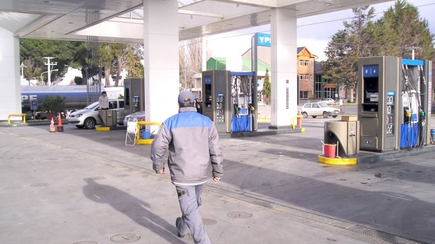 Falta combustible en varias estaciones de servicio chubutenses