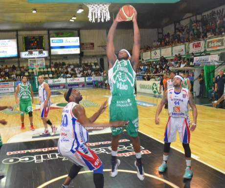 Gimnasia volvió a lucirse de local frente a Quimsa