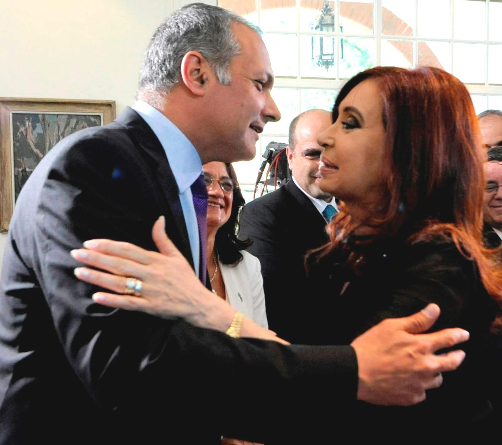 Buzzi: “Scioli nunca va a jugar por afuera del proyecto”