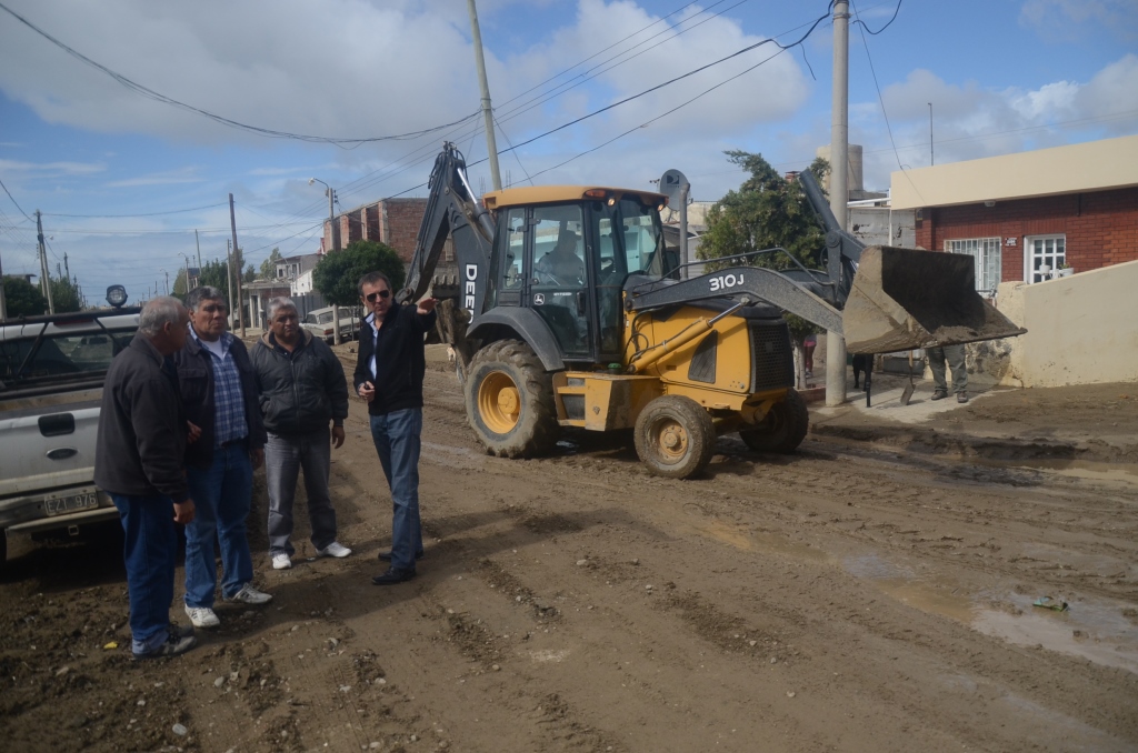 Tras el temporal, siguen los trabajos en los barrios