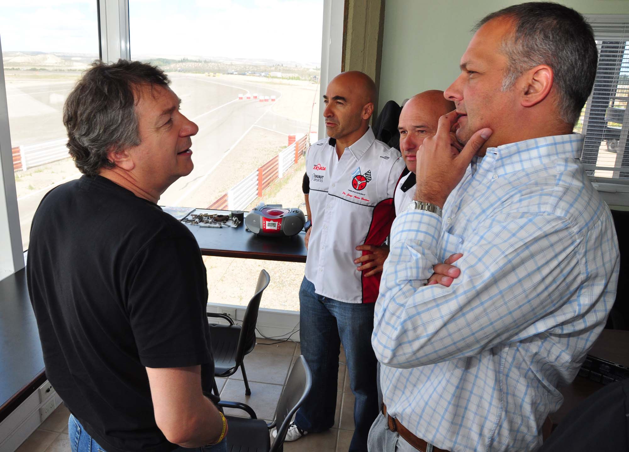 Yauhar: “Los dasnevistas se van  a comer una pared de frente”