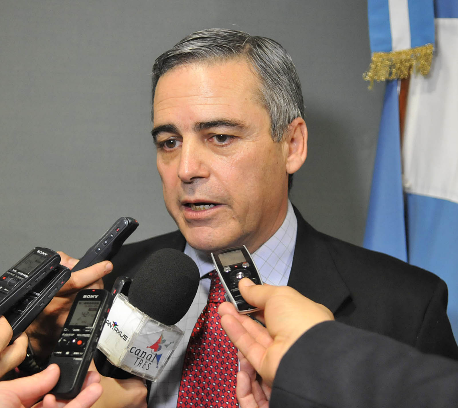 «Hay presencia permanentes de funcionarios en Comodoro»