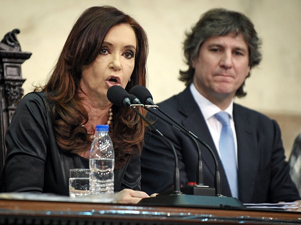 CFK llamó a “democratizar la Justicia”