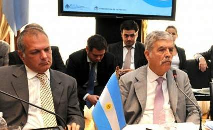 De Vido comprometió presencia en los conflictos