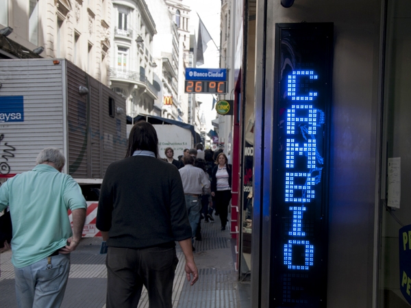 El dólar libre creció tres veces más que la inflación