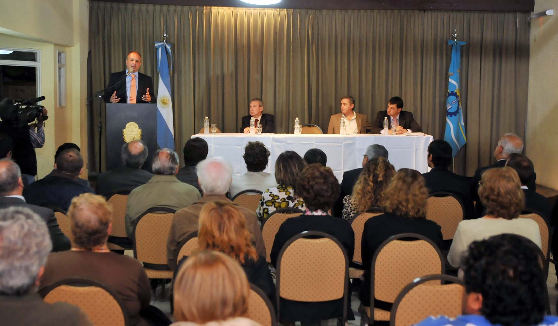 Obras: Buzzi ponderó los valores de la política