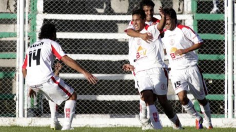 Gran victoria de Huracán en Rawson