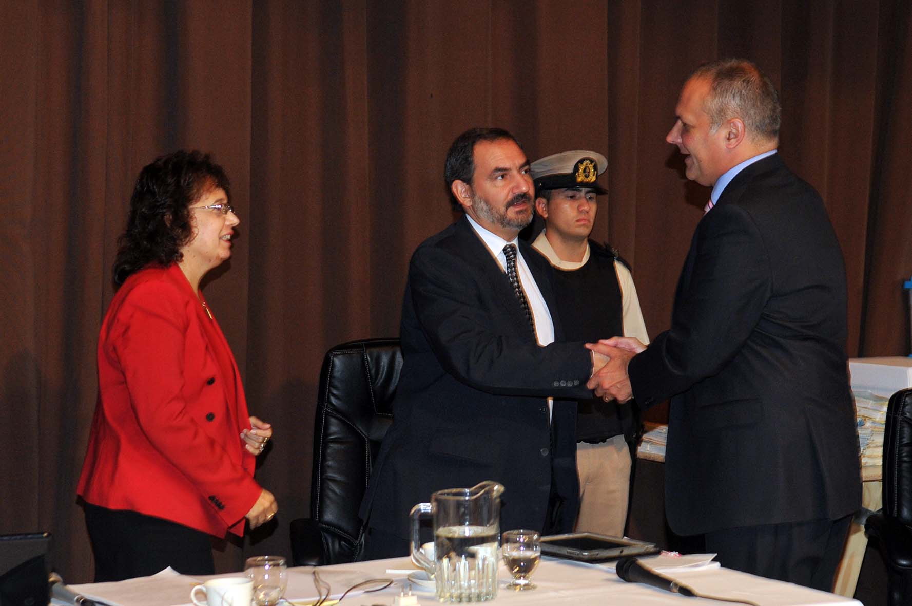 Buzzi presenció inicio de juicio por torturas en Rawson