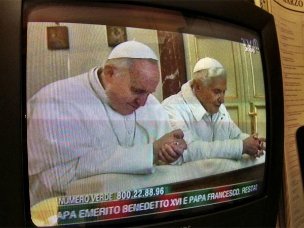 Francisco y Benedicto XVI, crónica de un encuentro histórico