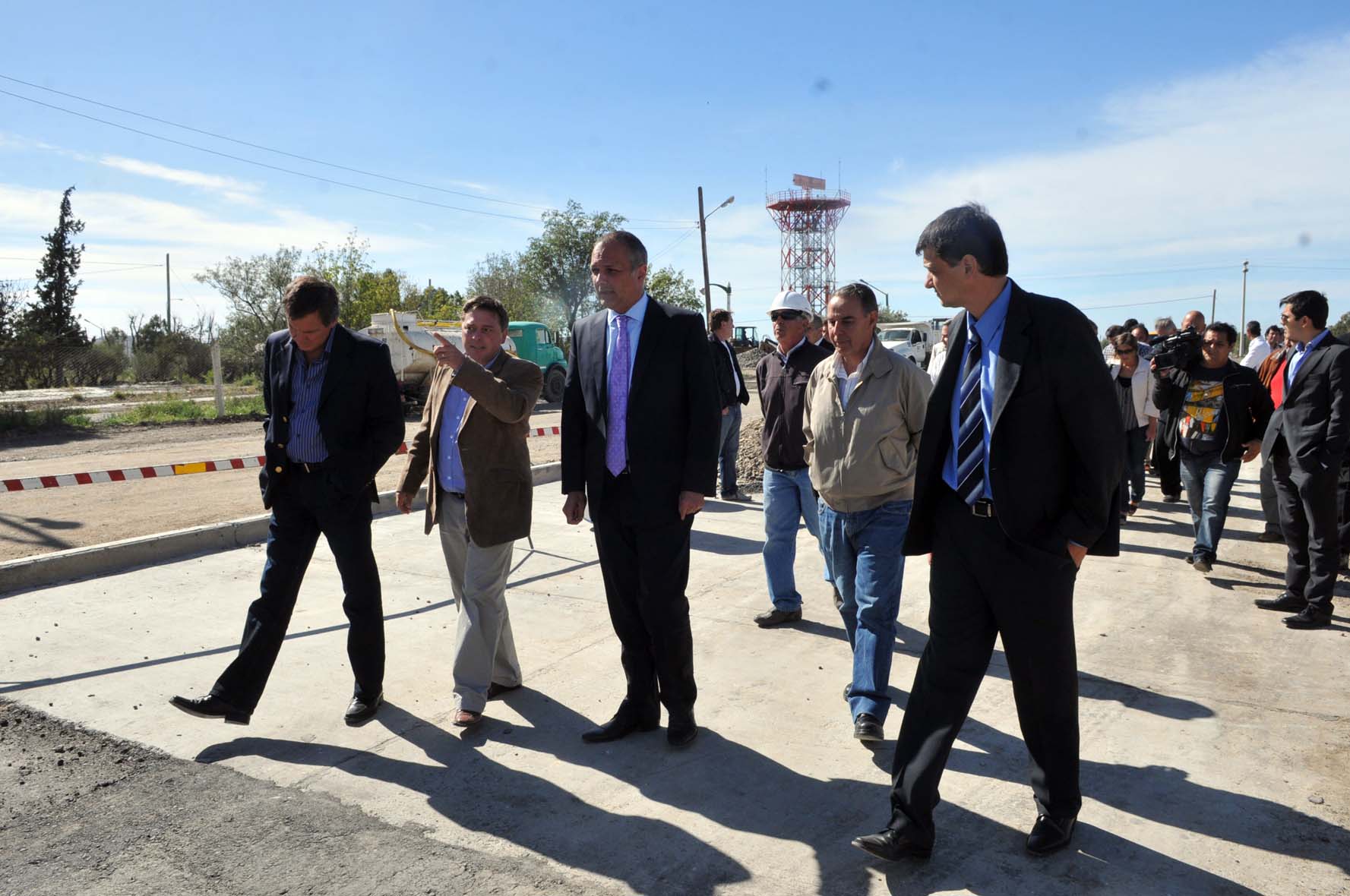 Avanza la obra de rotonda en el aeropuerto