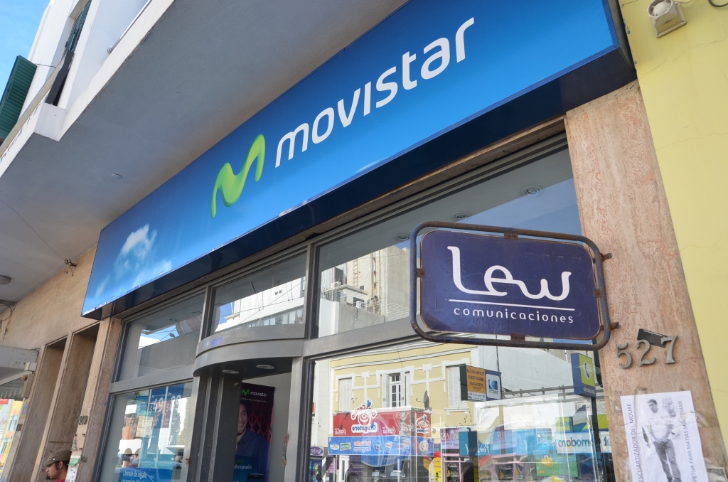 El municipio clausuró otro local de Movistar
