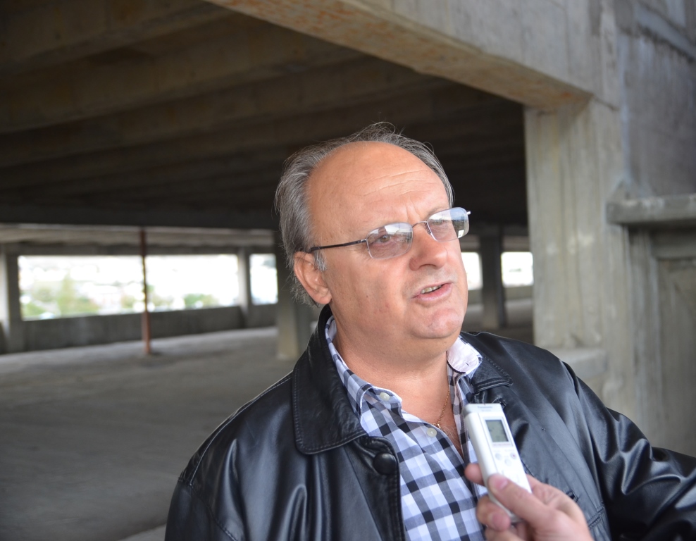 Di Pierro recorrió la “vergüenza judicial” de Comodoro