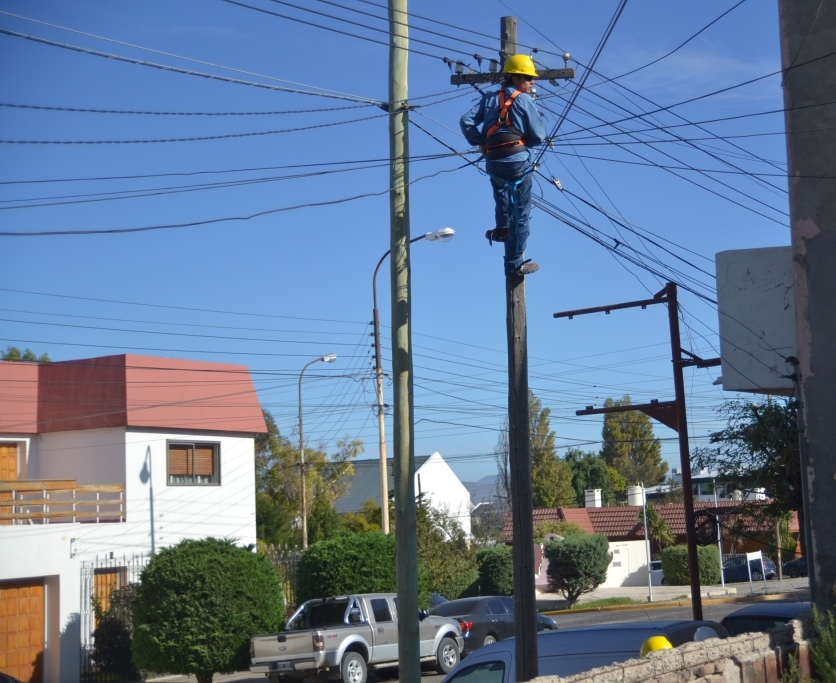 Cortaron la luz donde violaron a un joven
