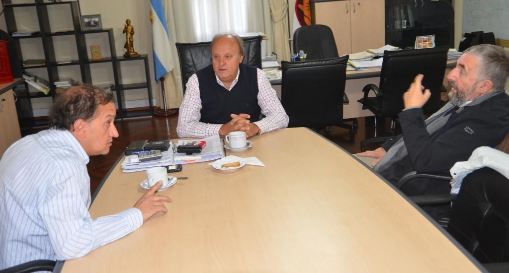 Establecen lineamientos para desarrollo habitacional comodorense