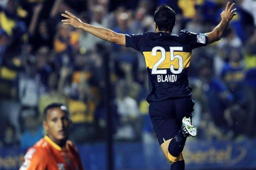 Volvió Riquelme y Boca derrotó a Barcelona