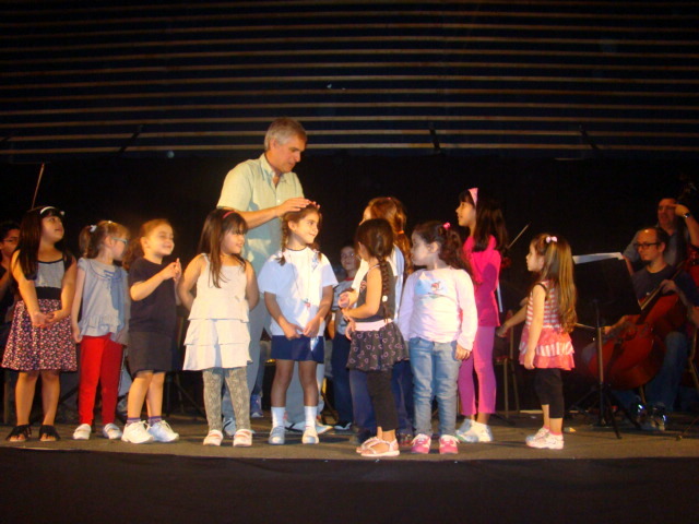 Singular desarrollo de concierto didáctico para niños
