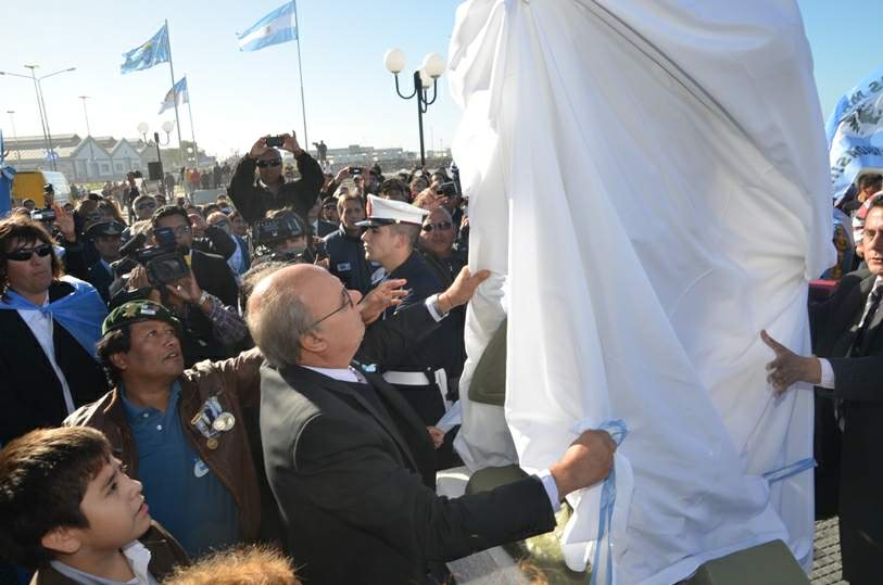 Di Pierro: “No se puede sacar un malvinómetro”