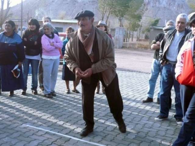 El sábado se presentan los Evita para Adultos Mayores