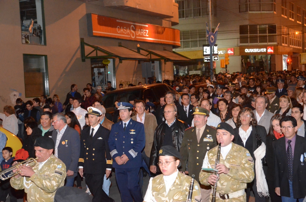 Comodoro recuerda a los caídos en Malvinas