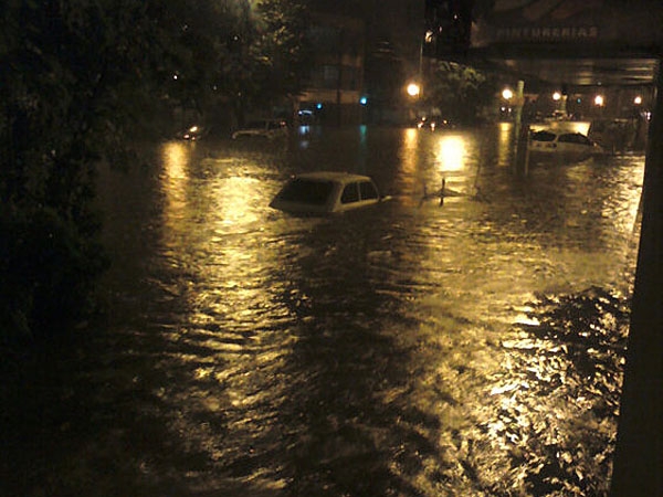 Tras saqueos, el Grupo Halcón custodia camiones