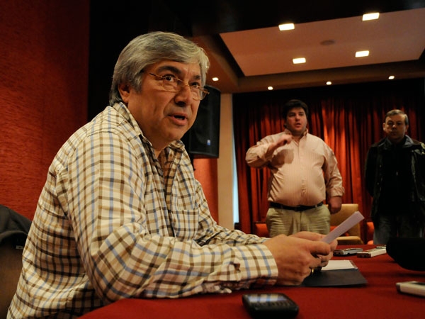 Lázaro rompió el silencio: «Me usaron como un forro»