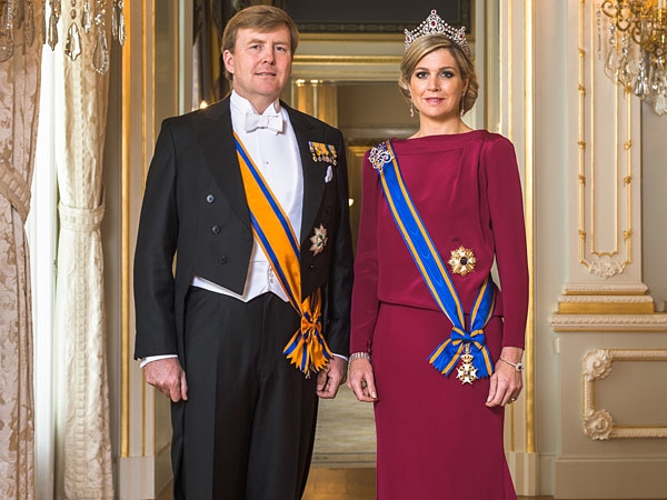 Máxima fue coronada reina de Holanda
