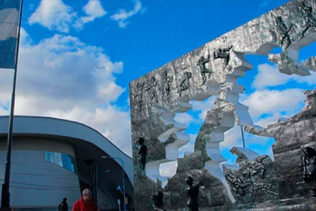 Vigilias para conmemorar a los caídos en Malvinas