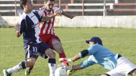 Newbery le empató a Racing sobre la hora en Trelew